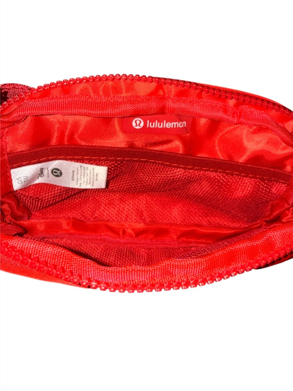 NWT Lululemon x Disney Mickey Mouse Everywhere 1L Belt Bag Red Rare - Picture 5 of 5